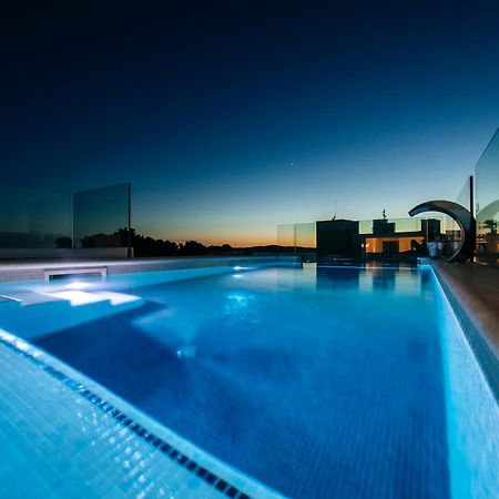Crystal Holiday Residence II Sukosan Bagian luar foto