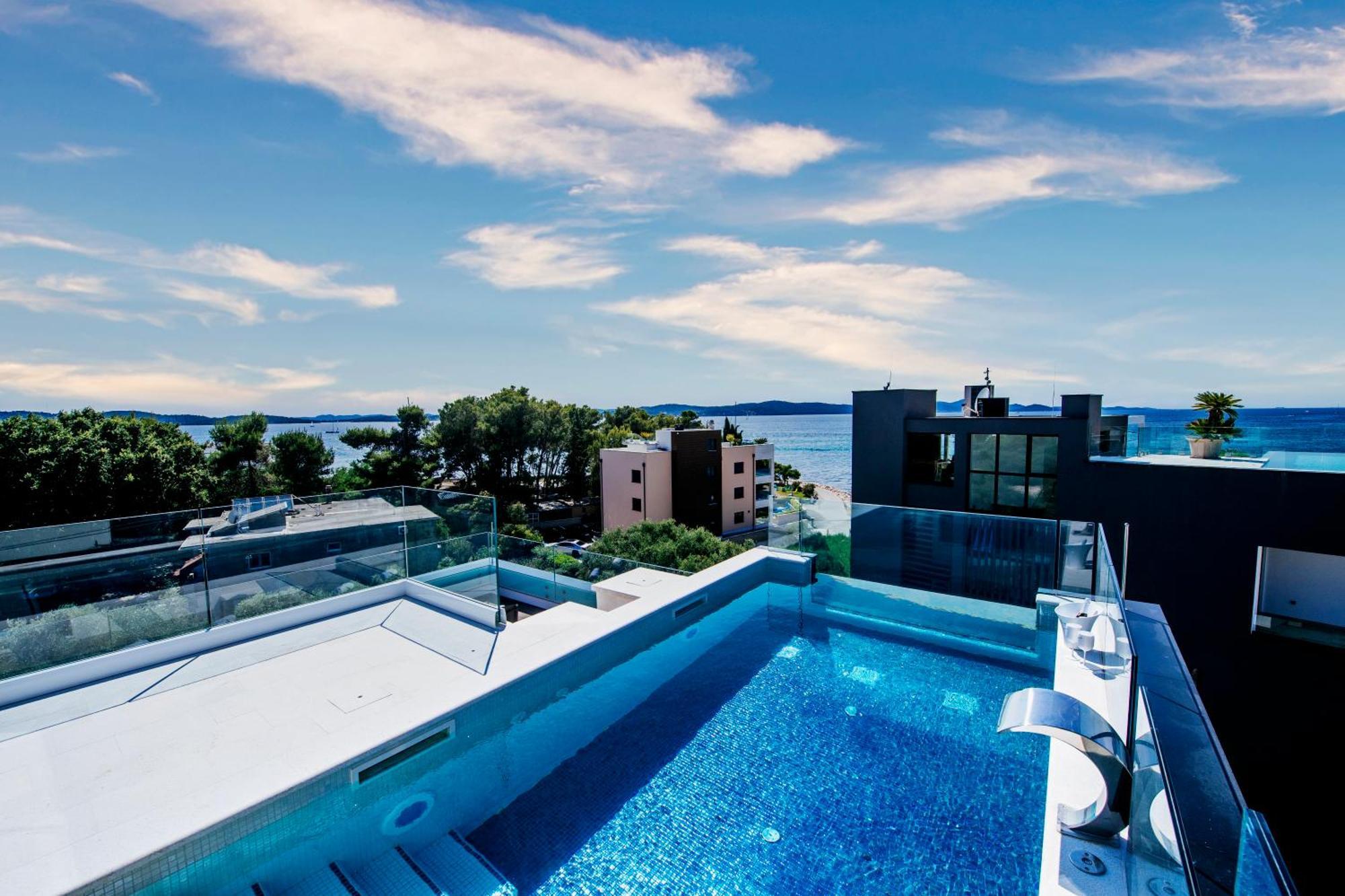 Crystal Holiday Residence II Sukosan Bagian luar foto