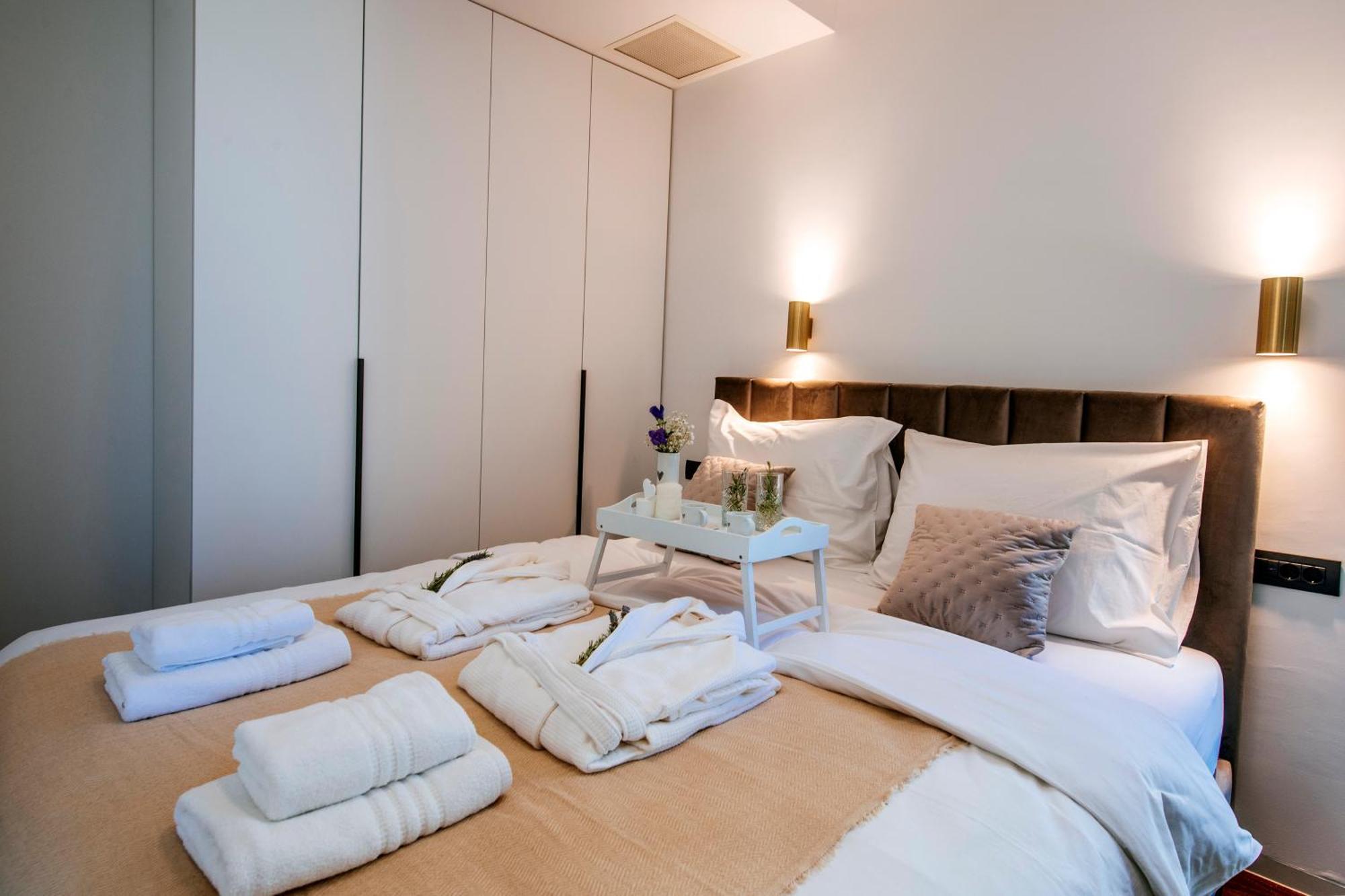 Crystal Holiday Residence II Sukosan Bagian luar foto